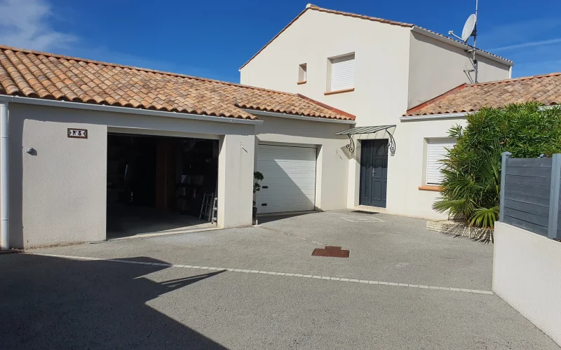 Service de Nettoyage et Traitement hydrofuge de façade en Vendée