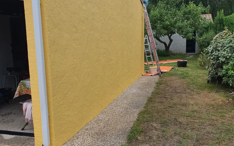 Ravalement de façade et peinture hydrofuge en Vendée